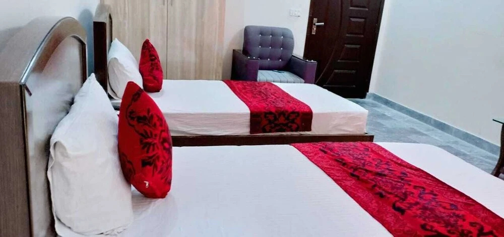 Deluxe Double room (twin beds)