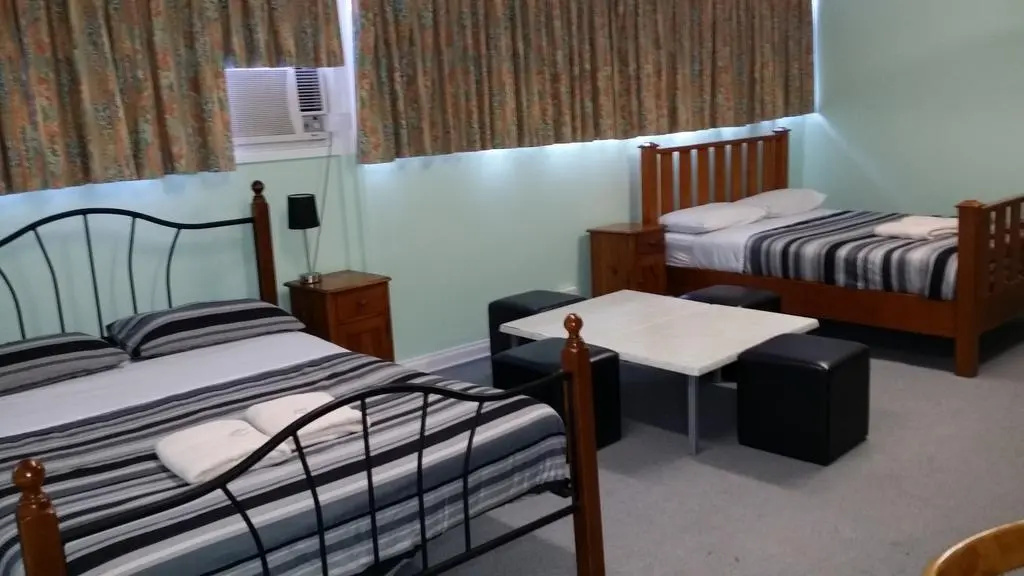 Warners Bay Hotel - Général