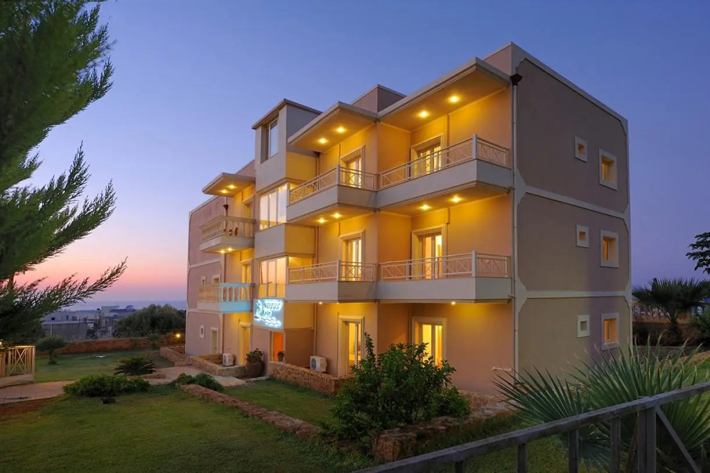 Notos Heights Hotel & Suites
