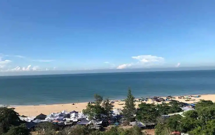 Beach & Waterfront