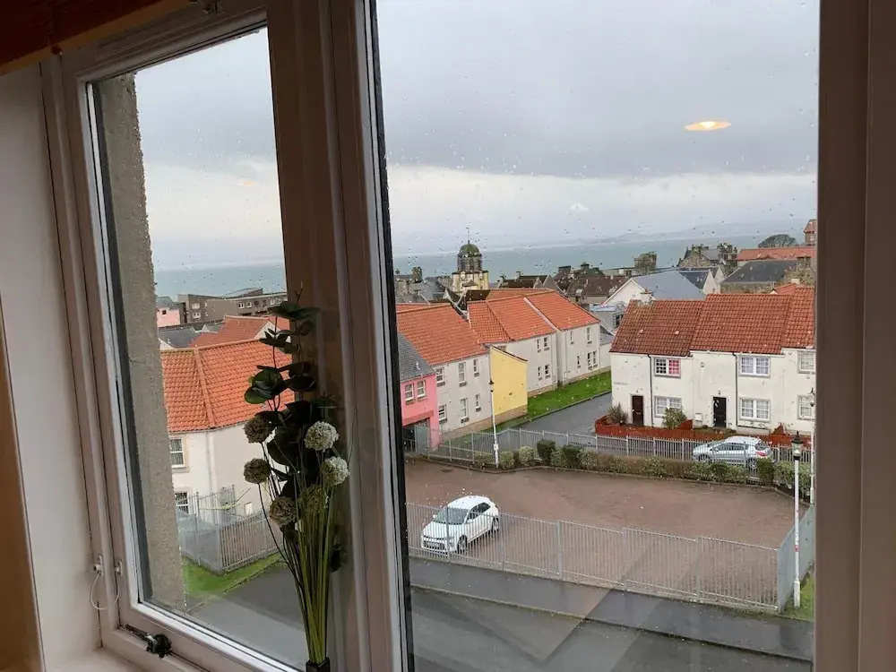 NEW Superb One Bedroom Getaway in Dysart Kirkcaldy - фото 7