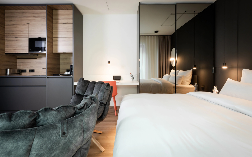 KPM Hotel & Residences Berlin, a Member of Design Hotels — фото