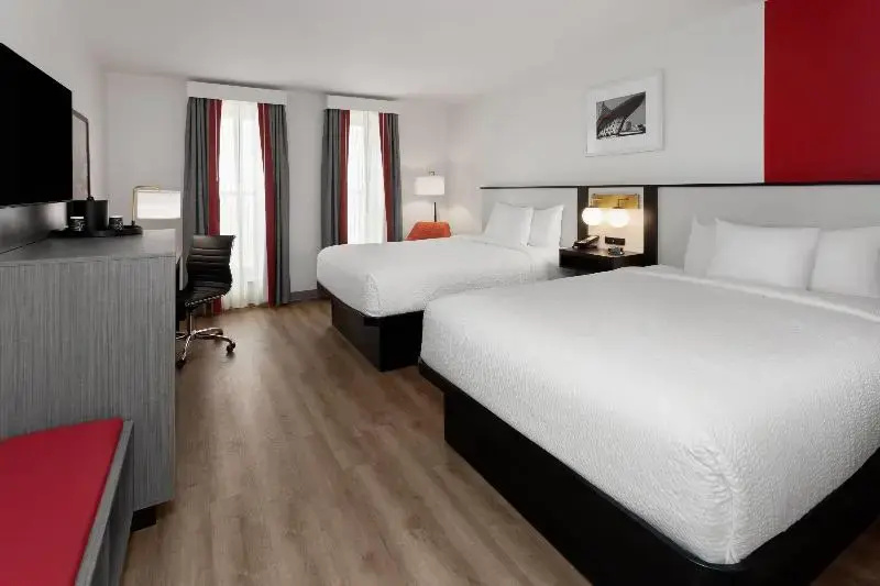 Ramada by Wyndham Milwaukee - Chambres