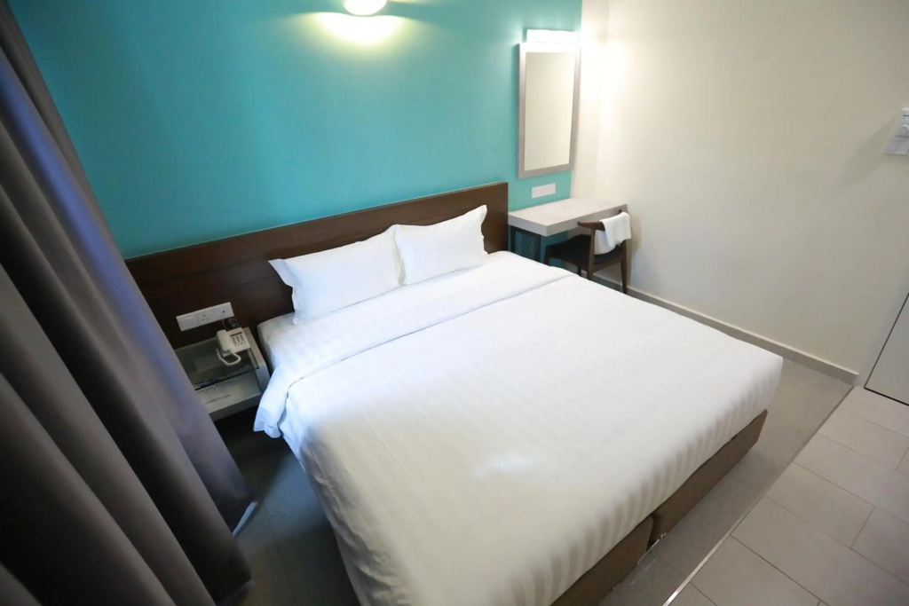 Pantai Regal Hotel - фото 21