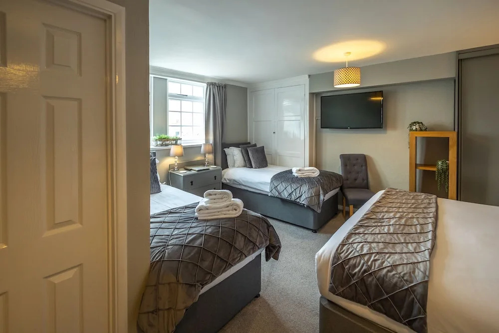 Classic Quadruple room with inland view