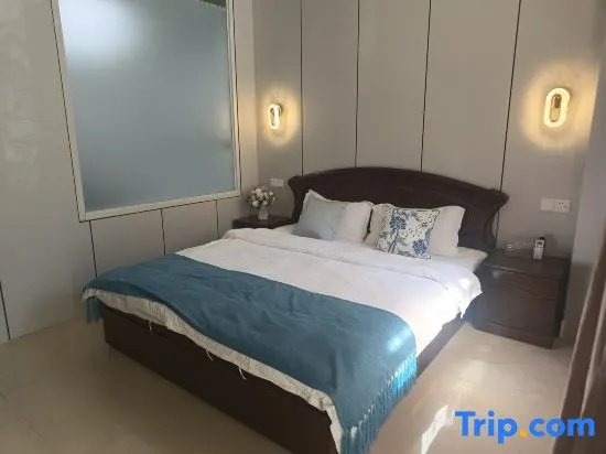 Double Suite (full double bed)