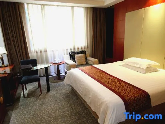 Deluxe Double room (full double bed)