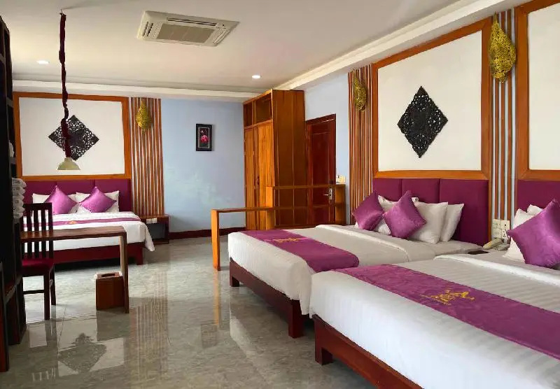 Deluxe Family room with balcony