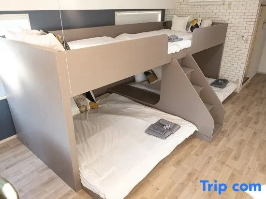 Shinjuku | Maximum 8ppl | Double×2　King×2 | 3-minute walk from the station | 42sqm private | 301 사진 2