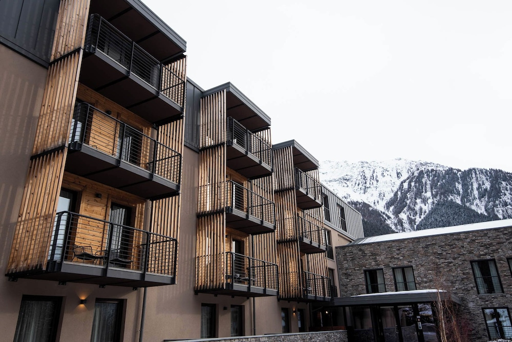 Le Mallet Courmayer by Halldis