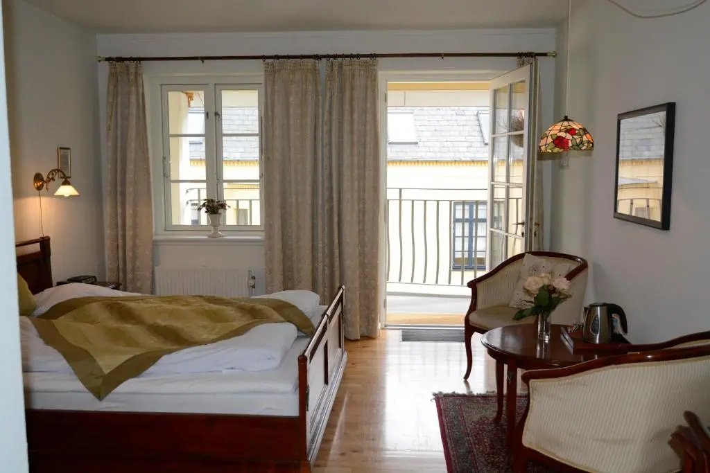 Superior Double room (full double bed)