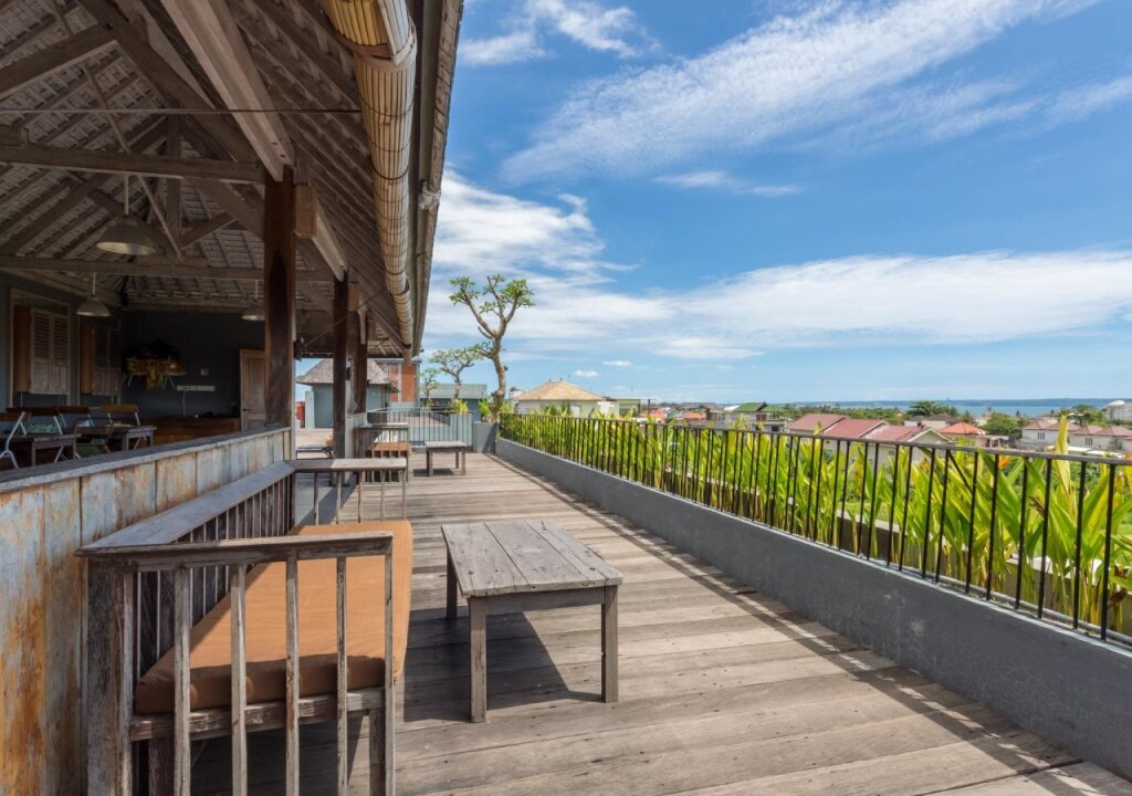 Frii Bali Echo Beach