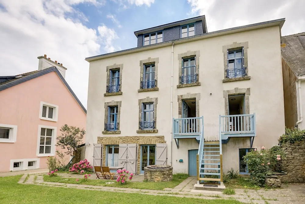 Coastal Retreat in Le Pouldu