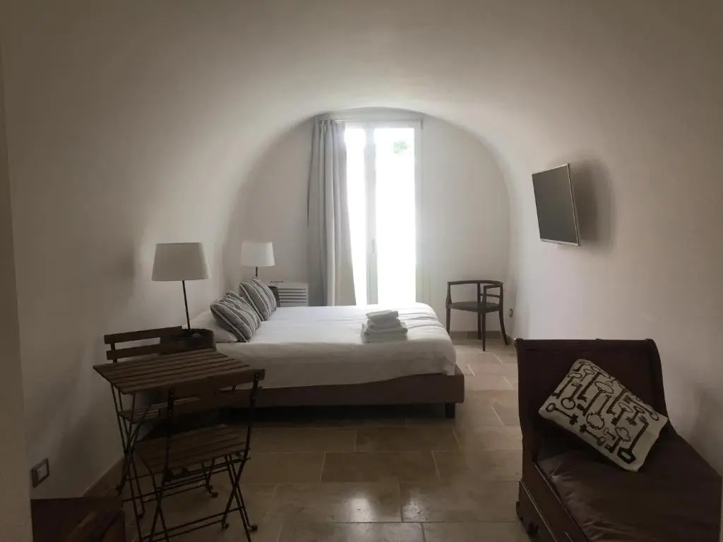 Suite with mountain view
