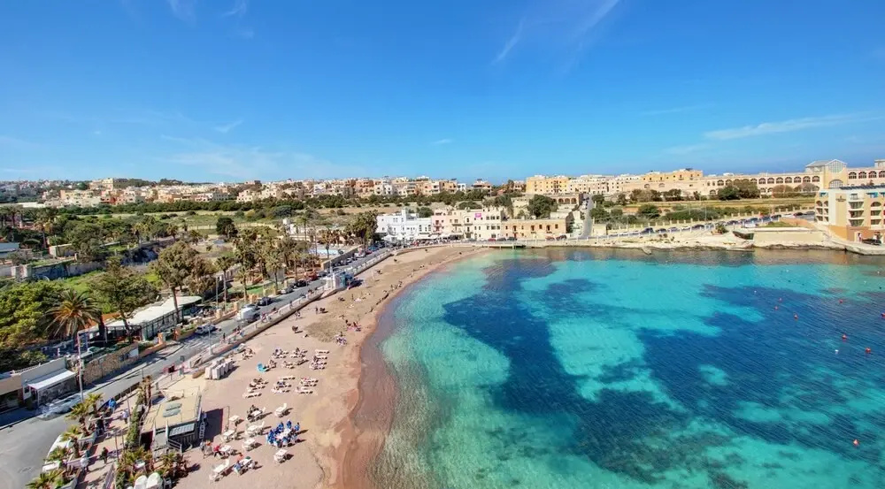 Beach & Waterfront