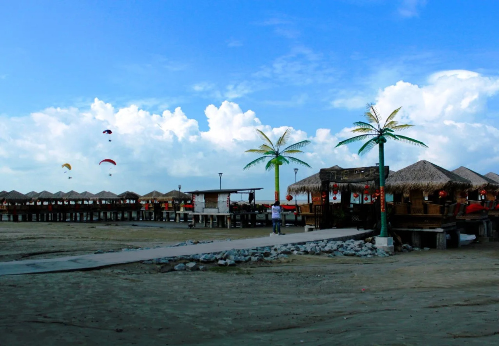 Beach & Waterfront