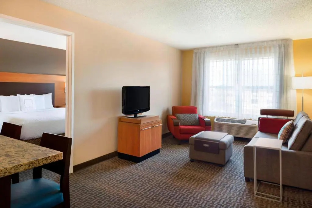 TownePlace Suites Chicago Naperville - Chambres