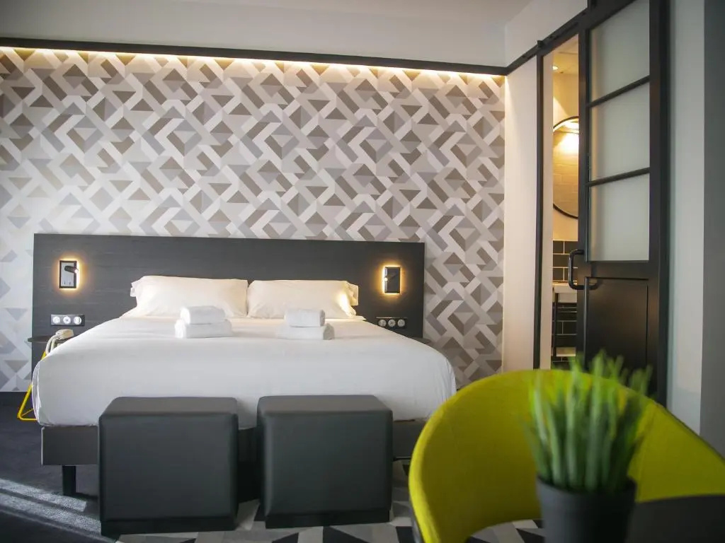 Superior room