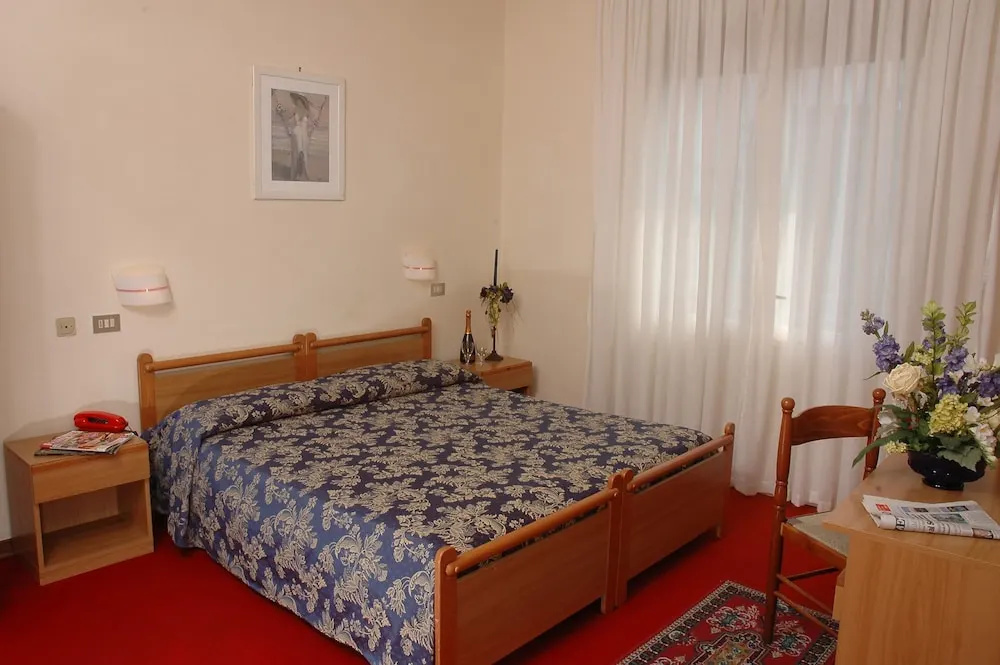 Hotel Moderno - Chambres