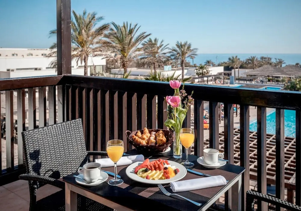 Superior Double room with balcony and with sea view (full double bed)