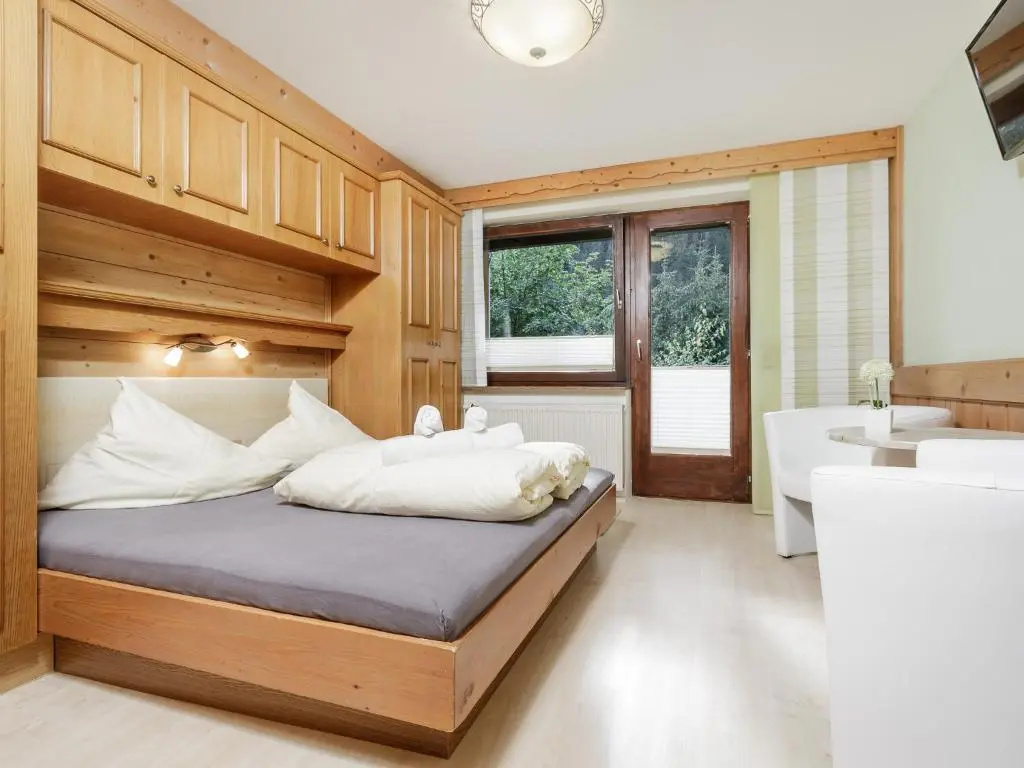 2 Bedrooms Apartment with balcony