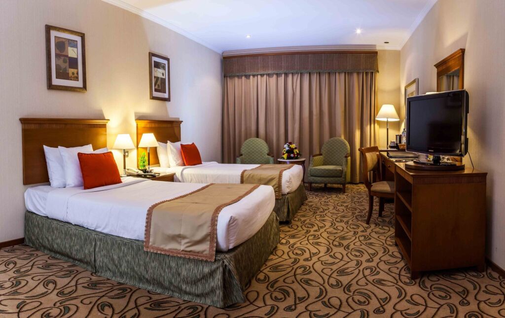 дубай отели 4 звезды все включено. куин элизабет 2 отель дубай. дубай отели 4 звезды все включено. Queen elizabeth 2 4 дубай отель. отели в дубае 2022.