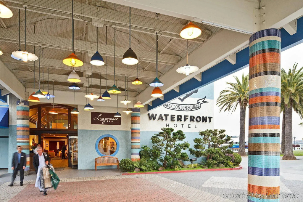 Waterfront Hotel, part of JdV by Hyatt (12381) - Général