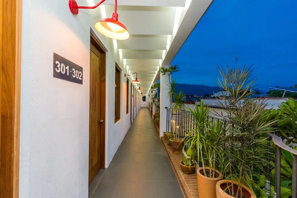 Balcony & Terrace