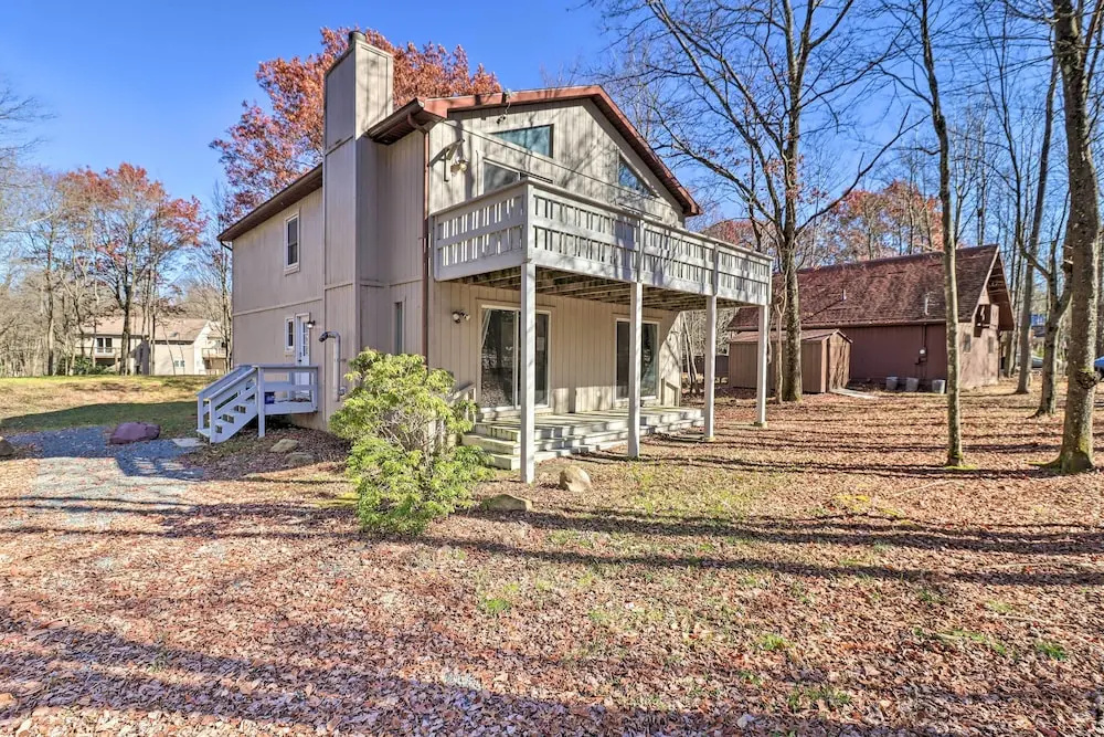 Hike & Swim: Family Home in Albrightsville!