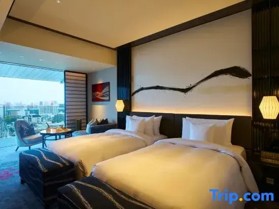 Deluxe Double room with city view (twin beds)