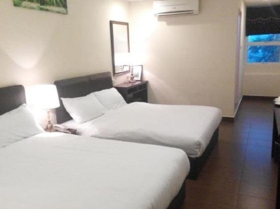 Dm Hotel
