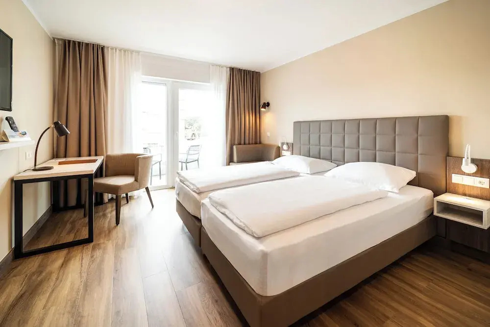 Comfort Double room with balcony (full double bed)