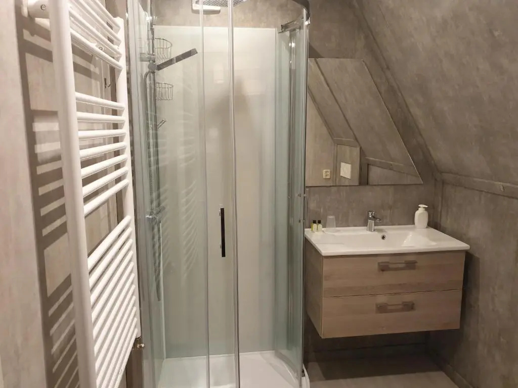Deluxe Double room with balcony (full double bed)