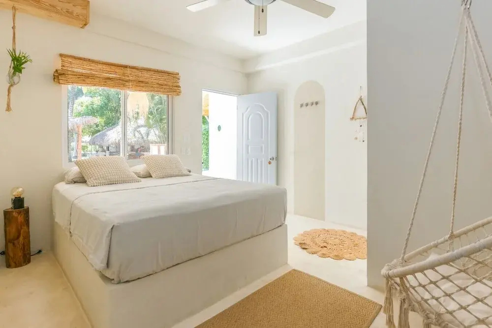 Dreamer Economy Room