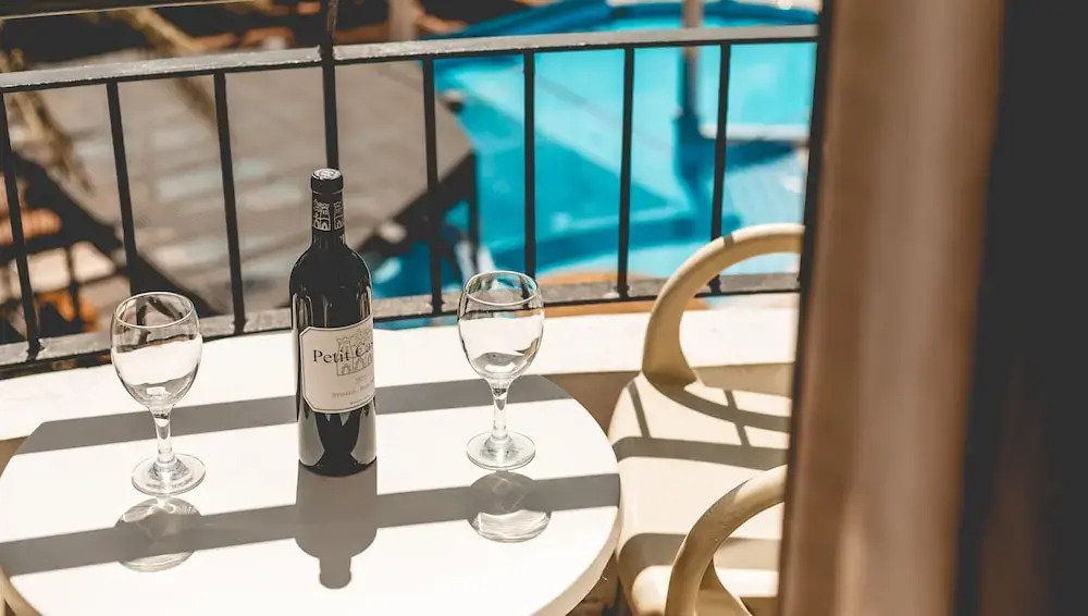 Номер Classic с балконом и с красивым видом из окна в Be Club Hotel – All Inclusive
