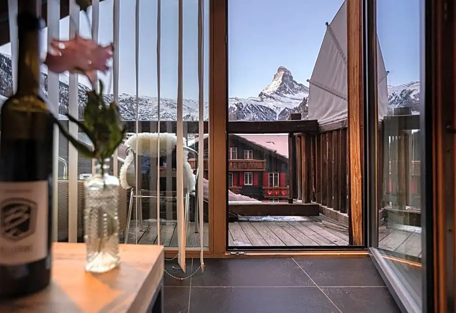 Standard room with mountain view