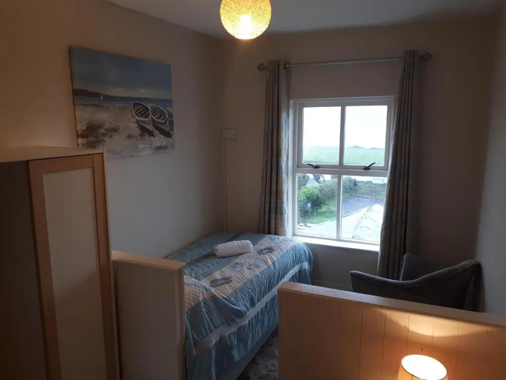 Standard Single room with sea view