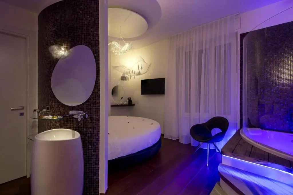 Suite Sistina For Brave Lovers - Chambres