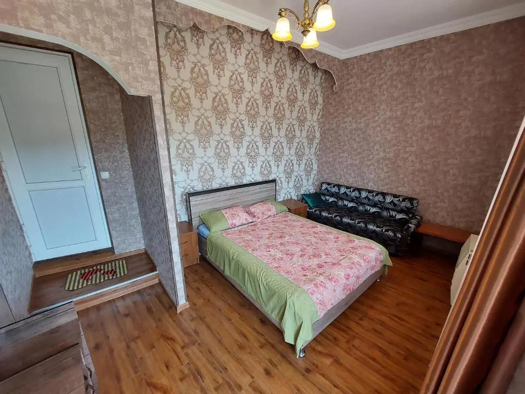 Deluxe Double room with balcony (full double bed)