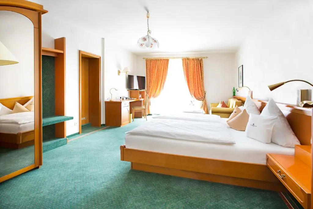 Akzent Hotel Restaurant Altdorfer Hof - Chambres
