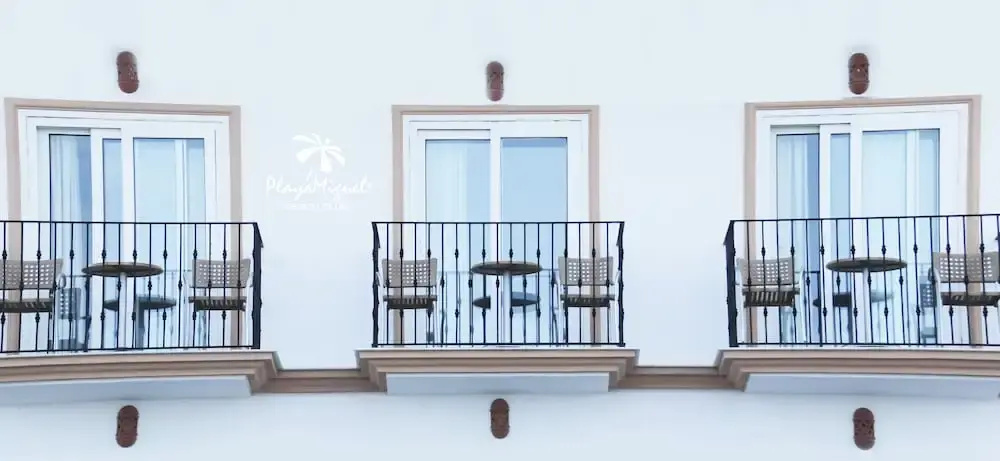 Playa Miguel Beach Club & Aparthotel