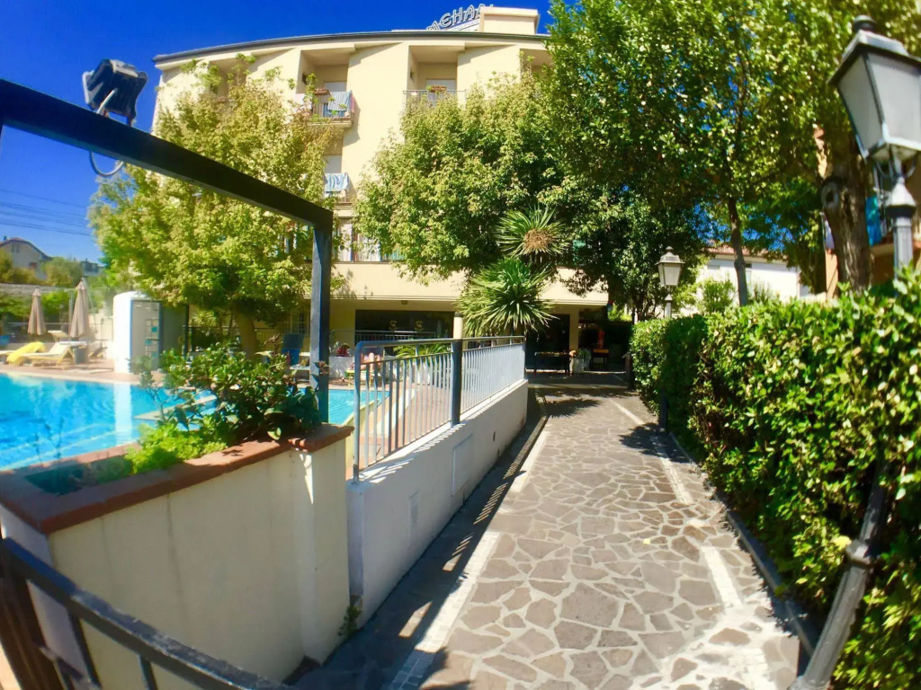 Hotel photo 18