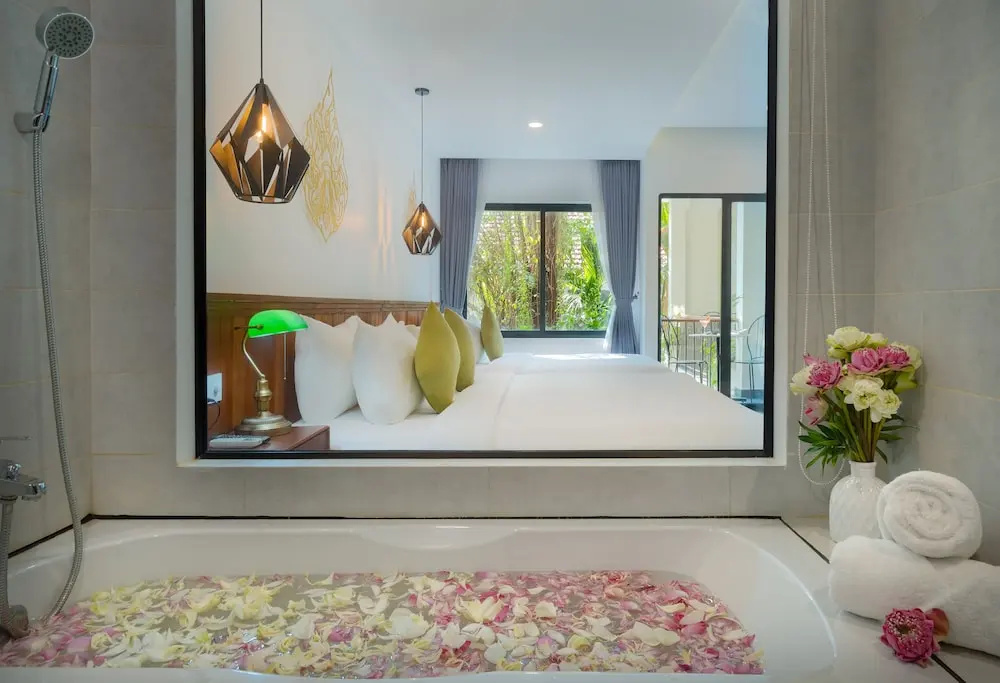 Deluxe Family room