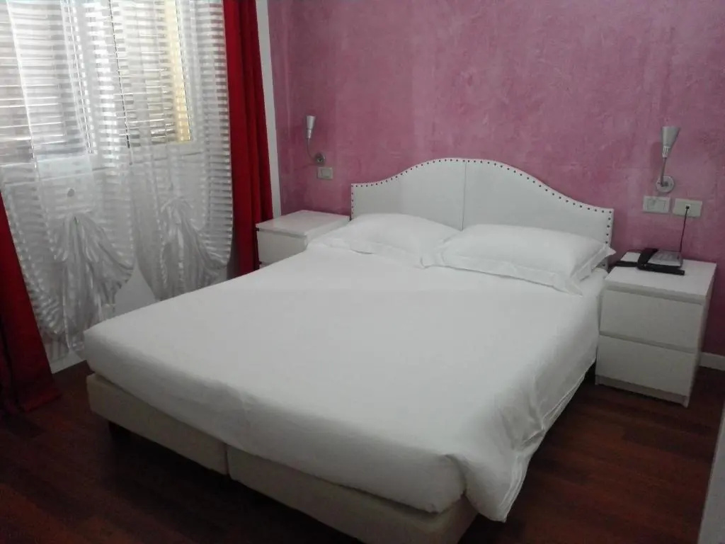 House Hotel Malpensafiera - Chambres