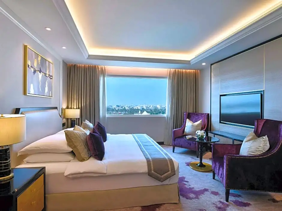 Movenpick Hotel Bahrain - Tap to explore photos