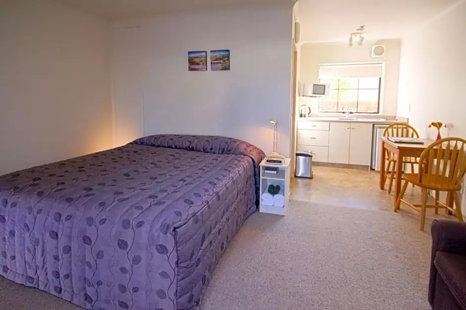 Superior Studio