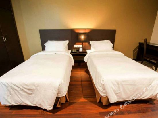 Lazenda Hotel