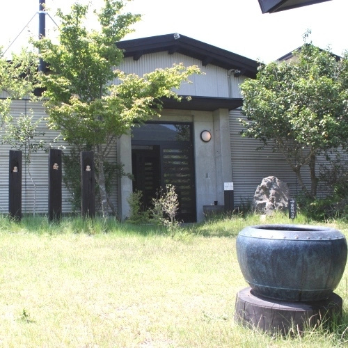 2 Bedrooms Villa