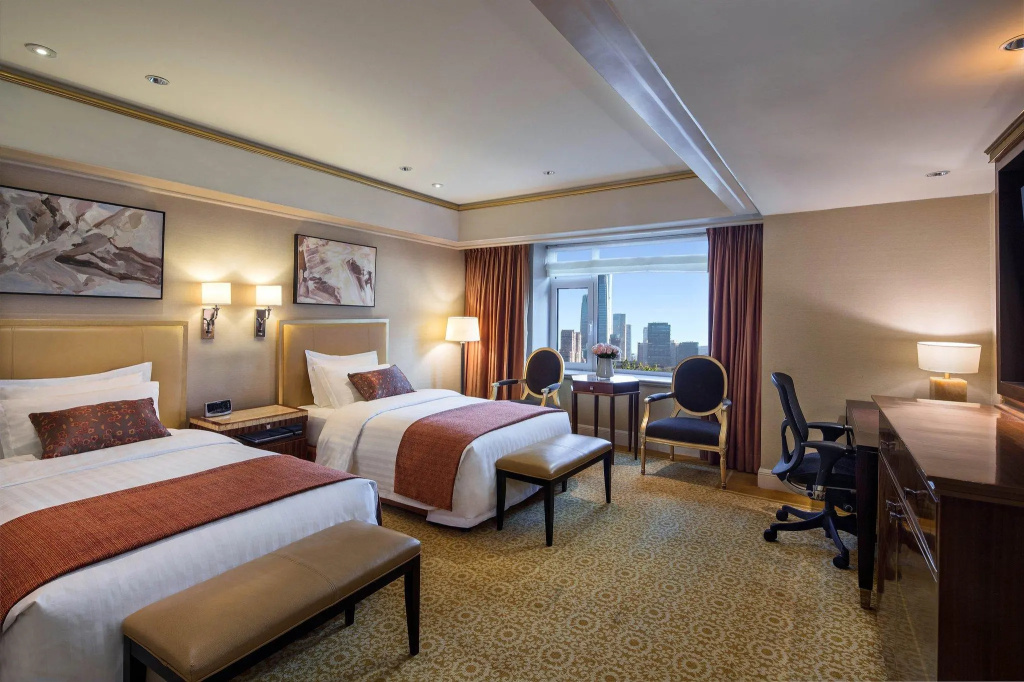 Deluxe Double room with city view (twin beds)