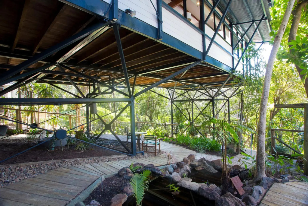 Beachside, family, pet-friendly in Sunshine Beach